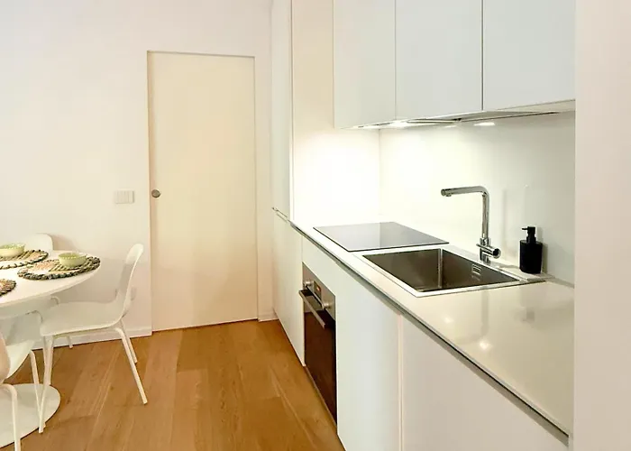 Lägenhet Modern Centre Near San Babila And Duomo